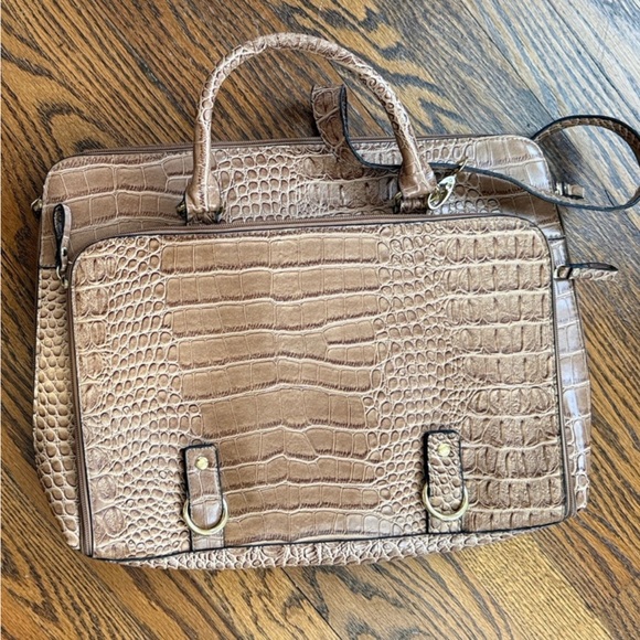 Bueno Handbags - Bueno-  Crocodile Pattern Tan Handbag / laptop bag
